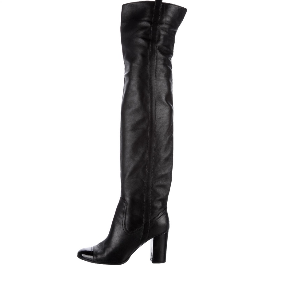 Black leather overknee Chanel boots size 40